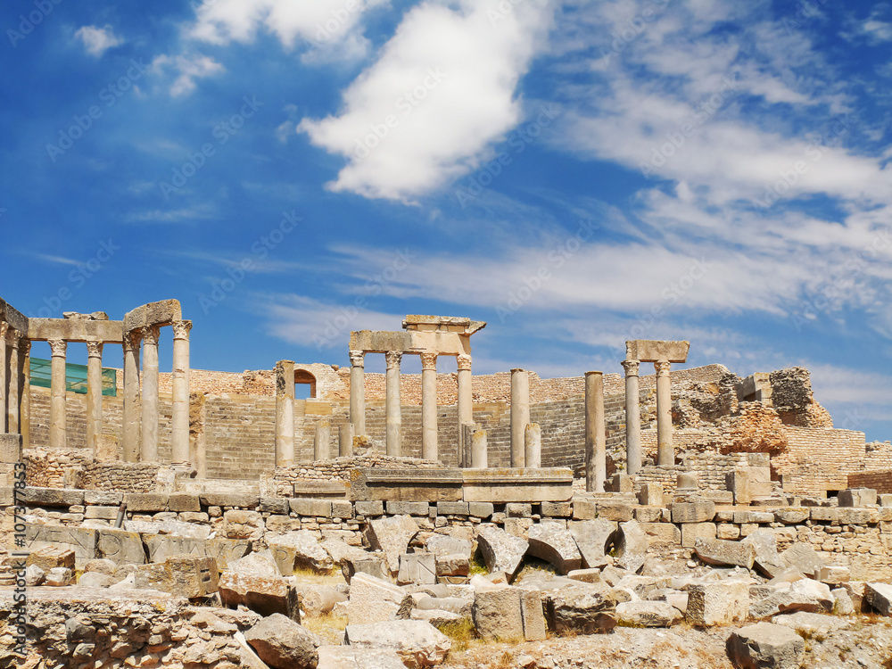 Fototapeta premium Dougga, Roman Ruins. Unesco World Heritage Site in Tunisia.