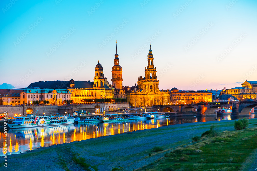 Fototapeta premium Dresden panorama, Sachsen, Germany