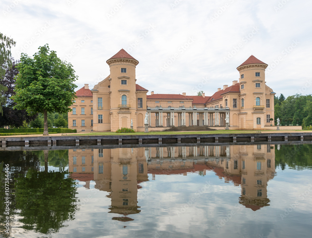 Schloss Rheinsberg vom Wasser gesehen Schloss Rheinsberg vom Wasser gesehen