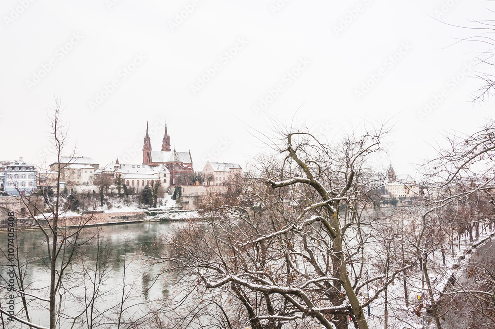 Fototapeta premium Basel, Stadt, Altstadt, Basel-Stadt, Rhein, Rheinufer, Wettsteinbrücke, Münster, Kirche, Pfalz, Winter, Weihnachten, Schweiz