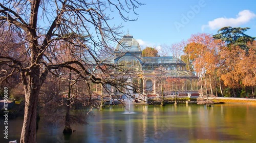 sunny day palacio de cristal main front 4k time lapse spain madrid
