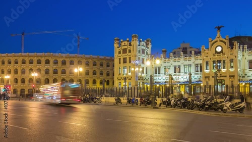 valencia coliseum night light traffic crossroad 4k time lapse spain
