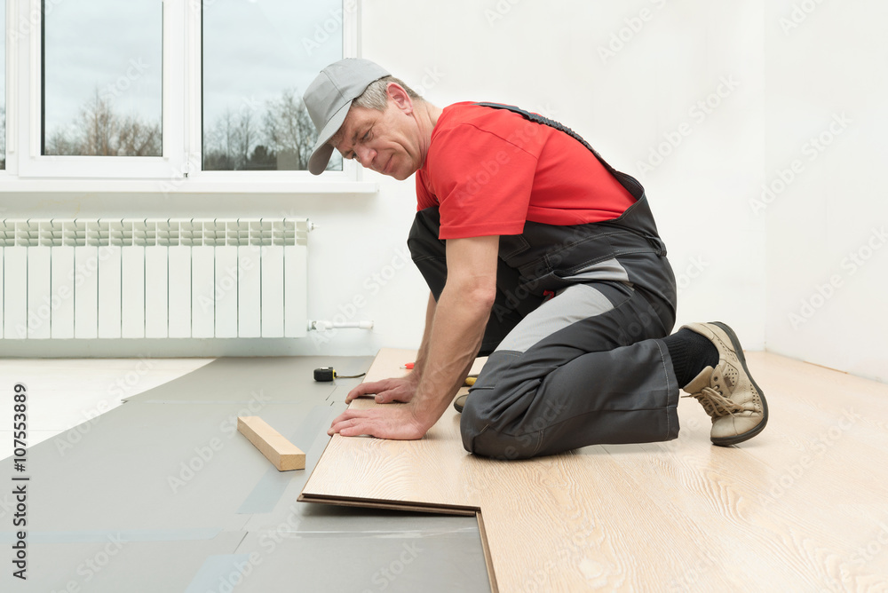 Installation of a laminate in the room Installation of a laminate in the room