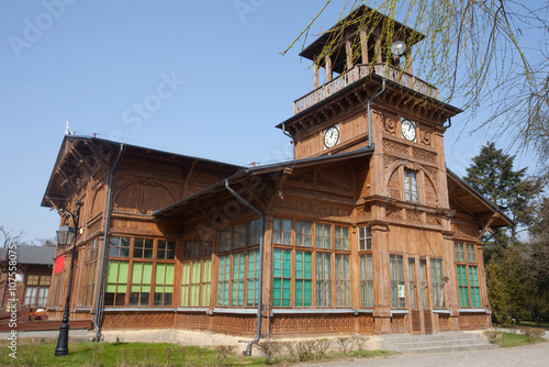 Zabytkowa pijalnia wód mineralnych, Umieszczona w Parku Zdrojowym powstała w latach 1880 - 1881, Ciechocinek, Poland photo