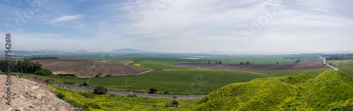 Tableau sur toile Panorama of Tel Megiddo National Park