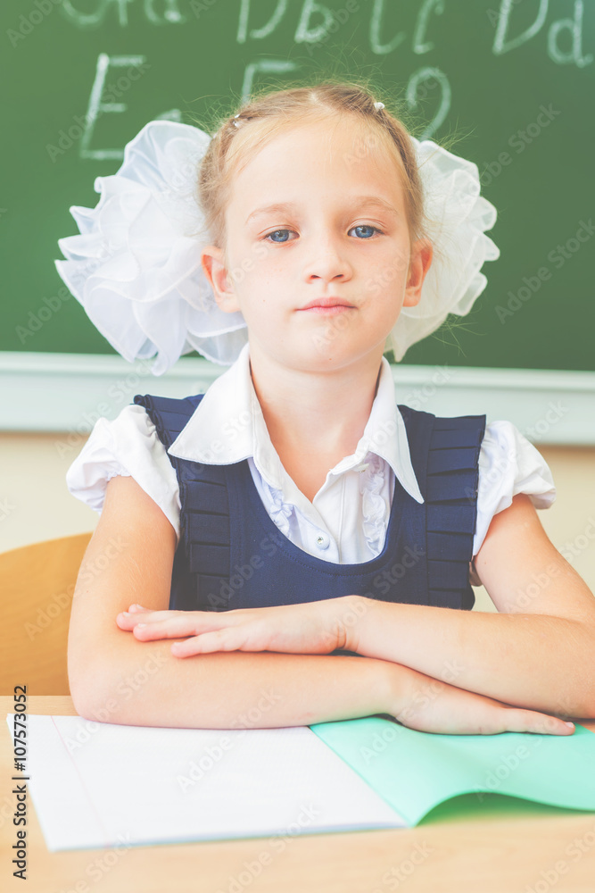 Desktop background of student sitting at desk for classwork Desktop background of student sitting at desk for classwork