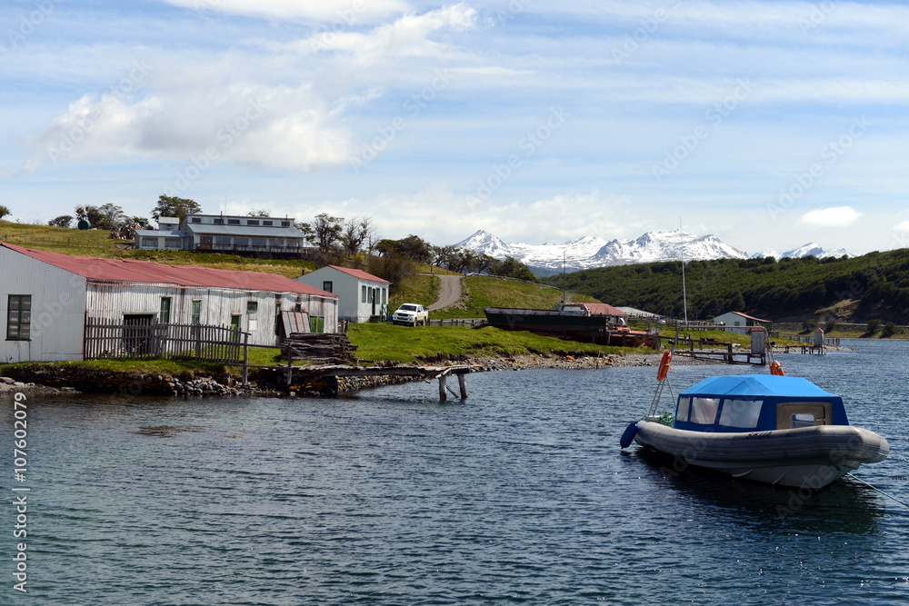 Harberton estate is the oldest farm of Tierra del Fuego and an important historical monument of the region.