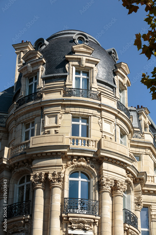 Facade of typical house with balcony in 16th arrondisement of Paris.  France