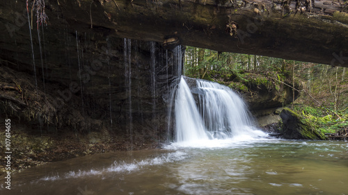 Wasserfall im Str  mpfelbach im Schw  bisch-fr  nkischen Naturpark