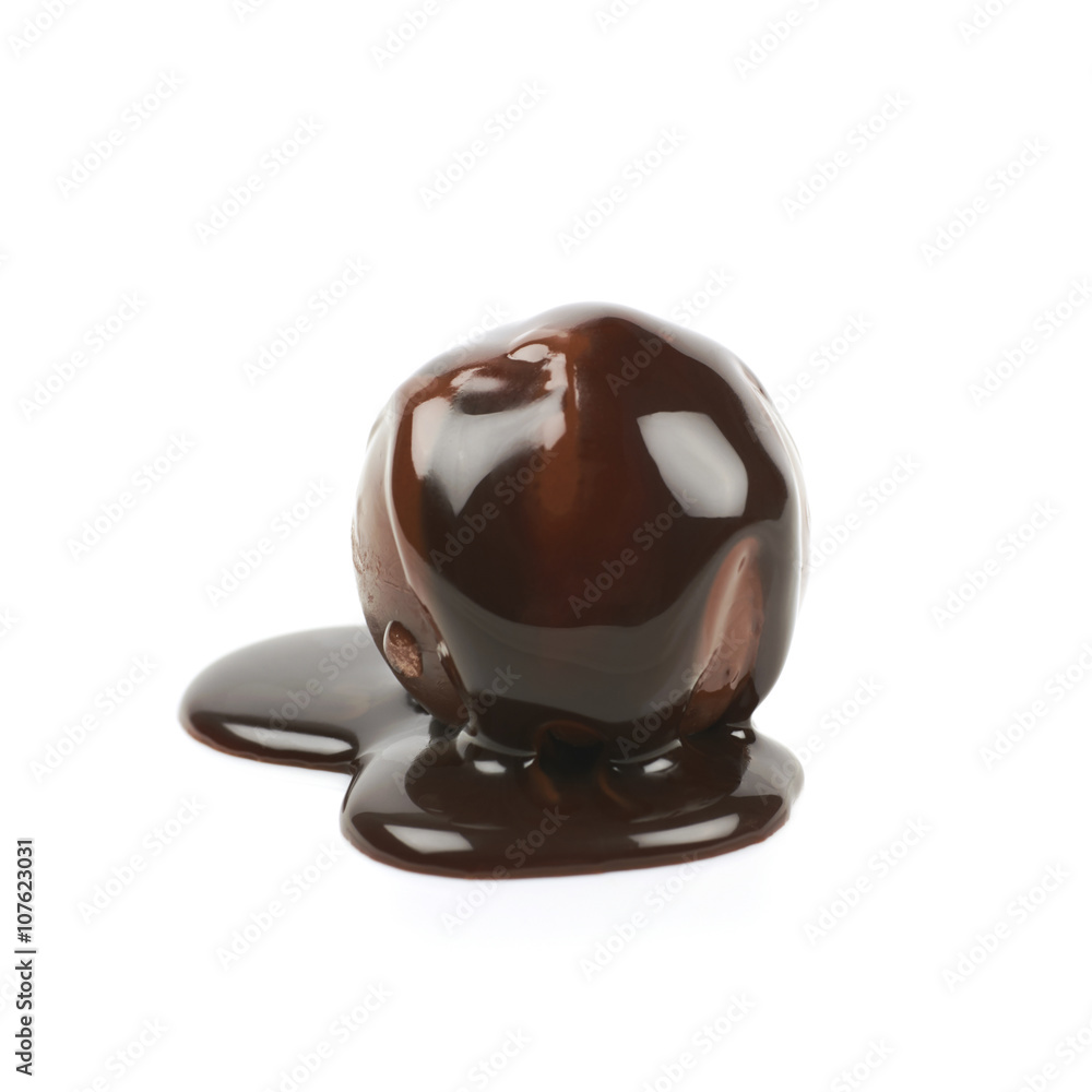 Obraz premium Chocolate ball candy isolated