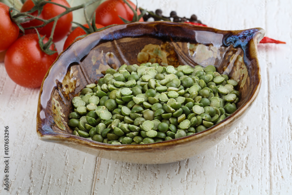 Dry green peas