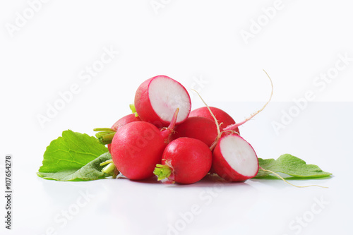 Fresh red radishes