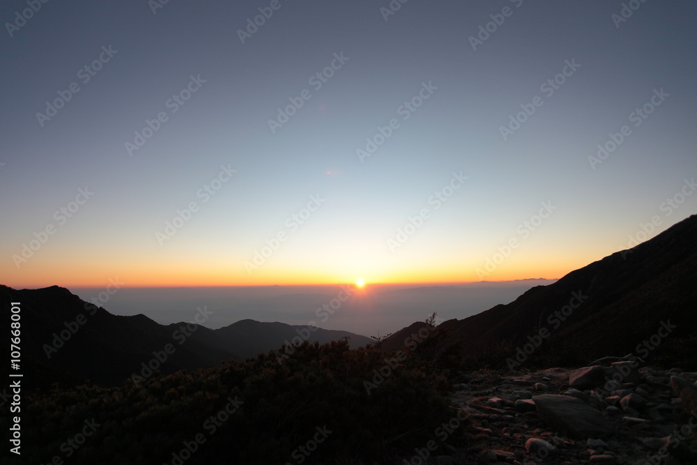 常念岳からの朝日