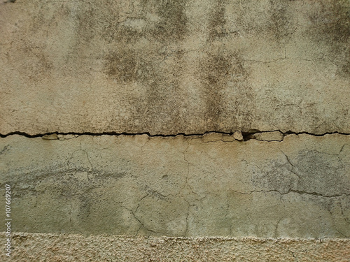 çatlamış duvar