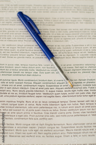 Valokuva Lorem Ipsum with pen