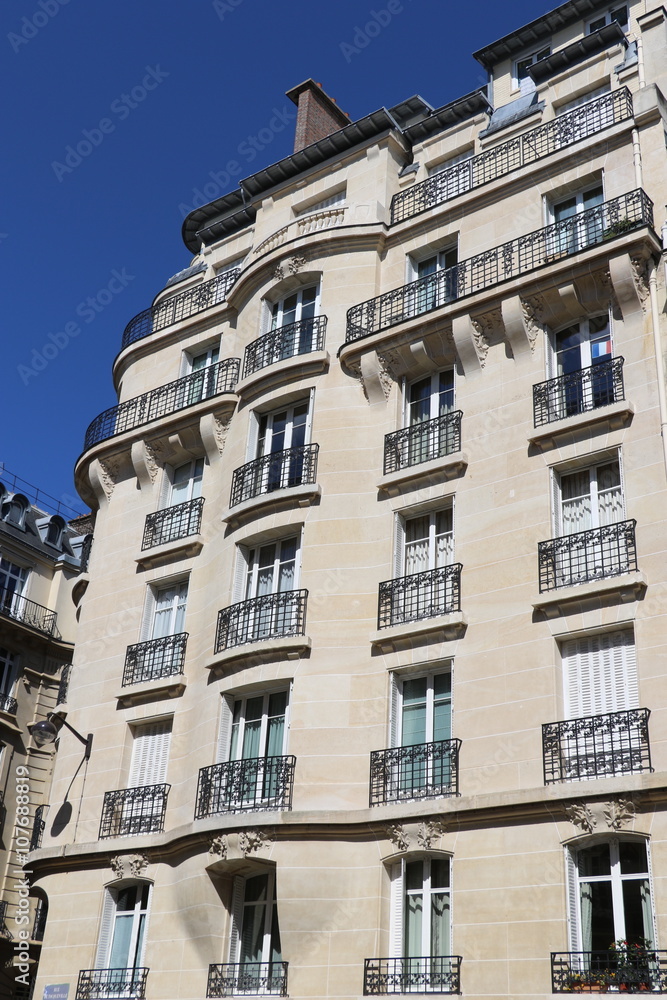 Immeuble classique parisien