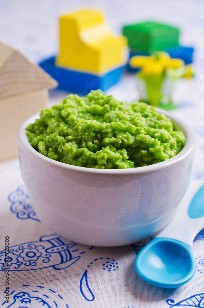 Baby food of peas Baby food of peas