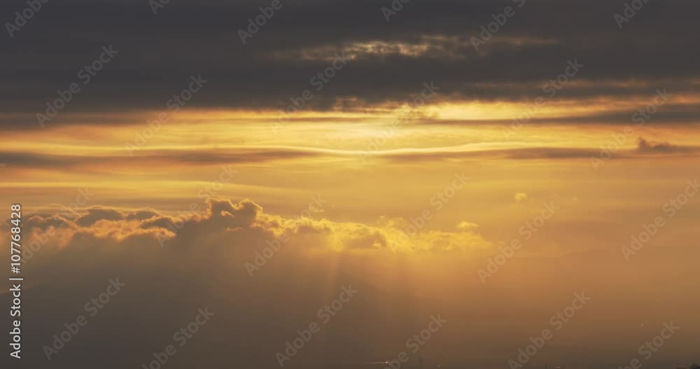 malaga golden sunset cloudy sky 4k
malaga golden sunset cloudy sky 4k
