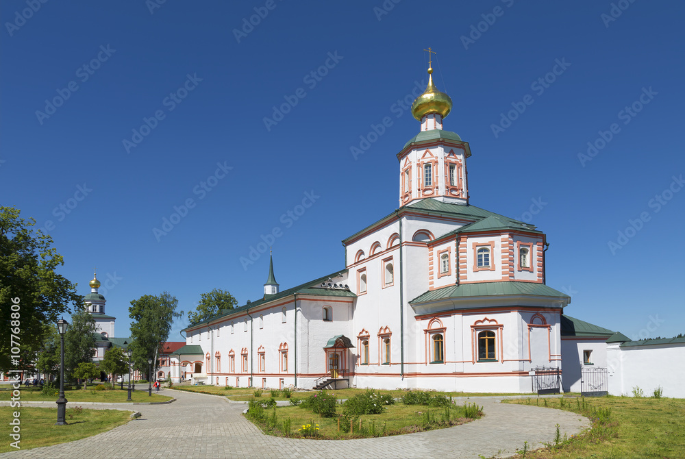 The refectory with the Church of the Epiphany, svyatoozersky Valdai Iveron mother of God monastery, Novgorod region