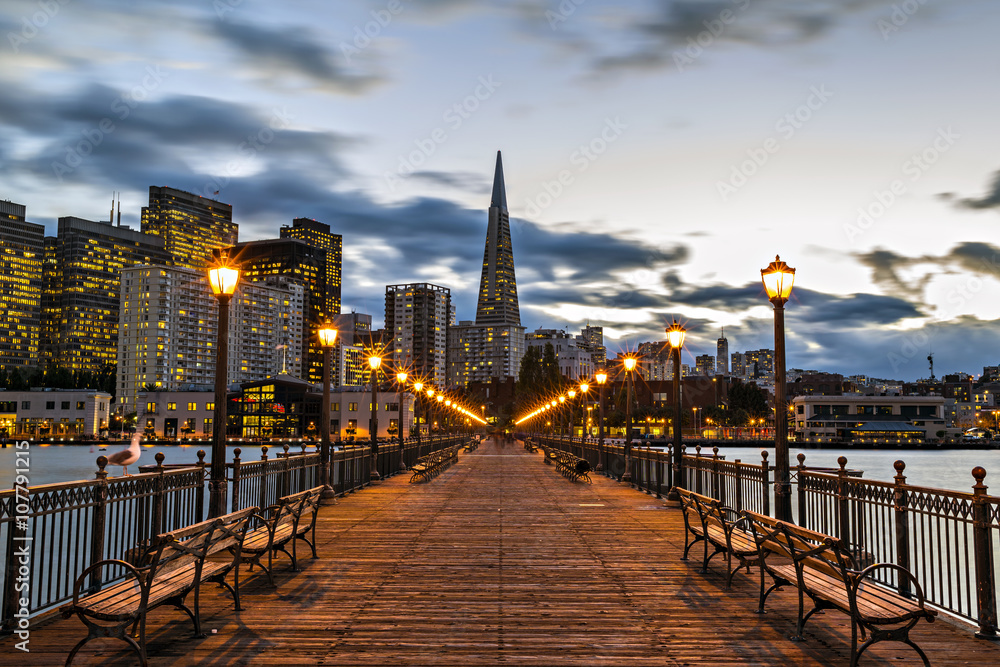 Obraz premium Pier 7 on the Embarcadero