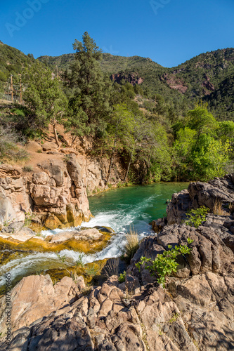 Fossil springs creek in Arizona © jon manjeot