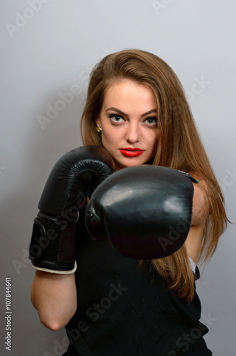 Boxing woman © patramansky