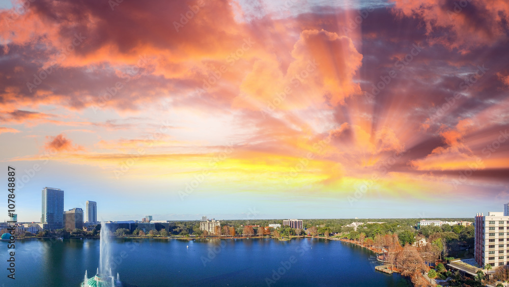 Beautiful panoramic aerial view of Orlando from Lake Eola