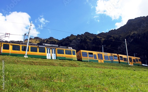 unterwegs mit der Zahnradbahn photo