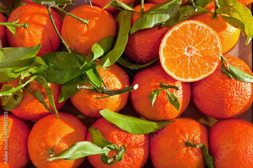 Marktstand mit Orangen