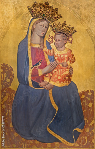 Roem - The Madonna with the child icon in church Chiesa di San Pantaleo by unknown artist.