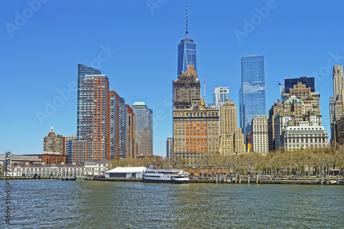 View on Pier A and Battery Park of Lower Manhattan © Roman Babakin