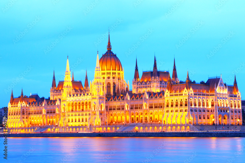 Budapest. Hungary.Parliament.Sunset over the Danube.