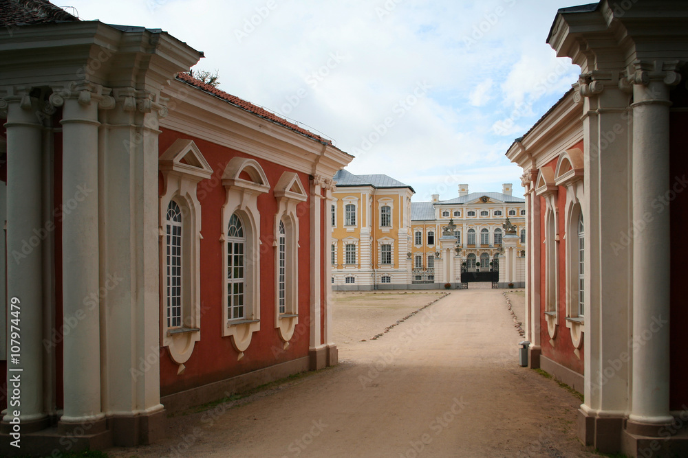Fototapeta premium Rundale palace entrance. 