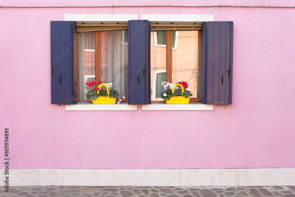 Fototapeta premium twin balconies from Burano island, Venice