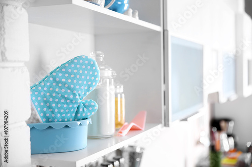 Tableware and kitchenware o...