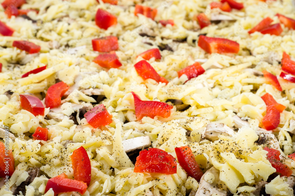 Texture of vegetarian pizza with vegetables with cheese and mushrooms Texture of vegetarian pizza with vegetables with cheese and mushrooms