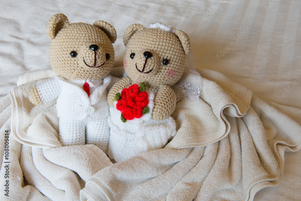 bear doll in love, Toy bears with wedding, two teddy bears on th