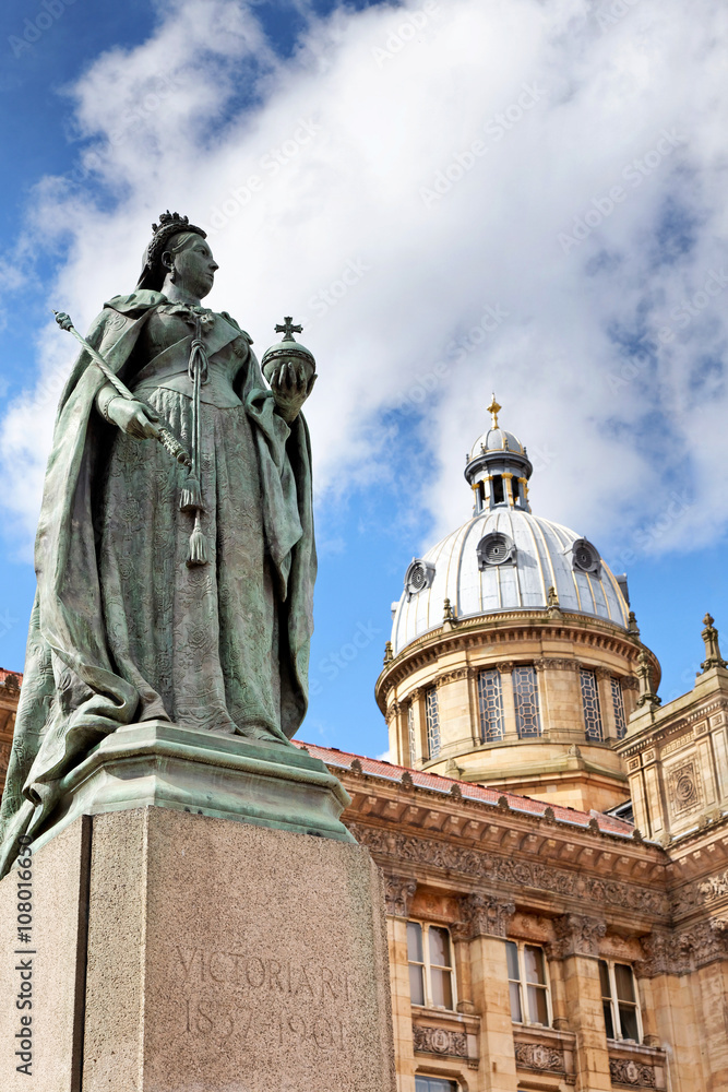 Queen Victoria Statue vor dem Birmingham City Council