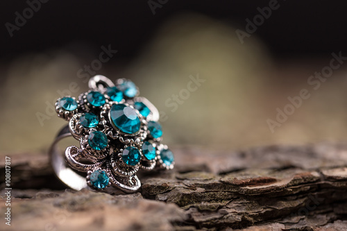 Ring with glass stones