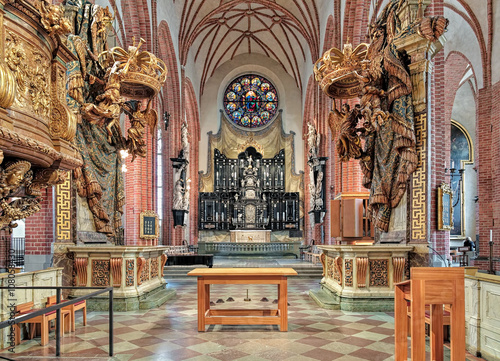 Obraz na płótnie Chancel and altar of Storkyrkan (The Great Church) in Stockholm, Sweden w salonie