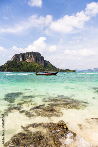 Idyllic island in Krabi in South Thailand © jakartatravel