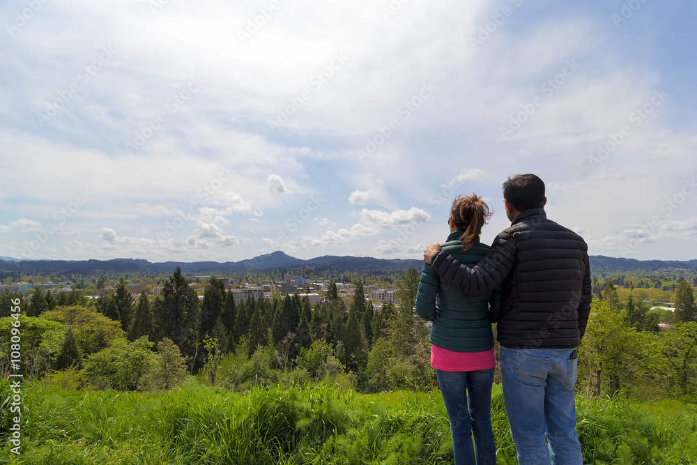 Couple at Viewpoint on Skinner Butte Park