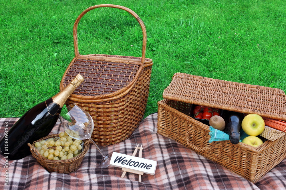 Summer Outdoor Picnic Scene With Sign Welcome Summer Outdoor Picnic Scene With Sign Welcome
