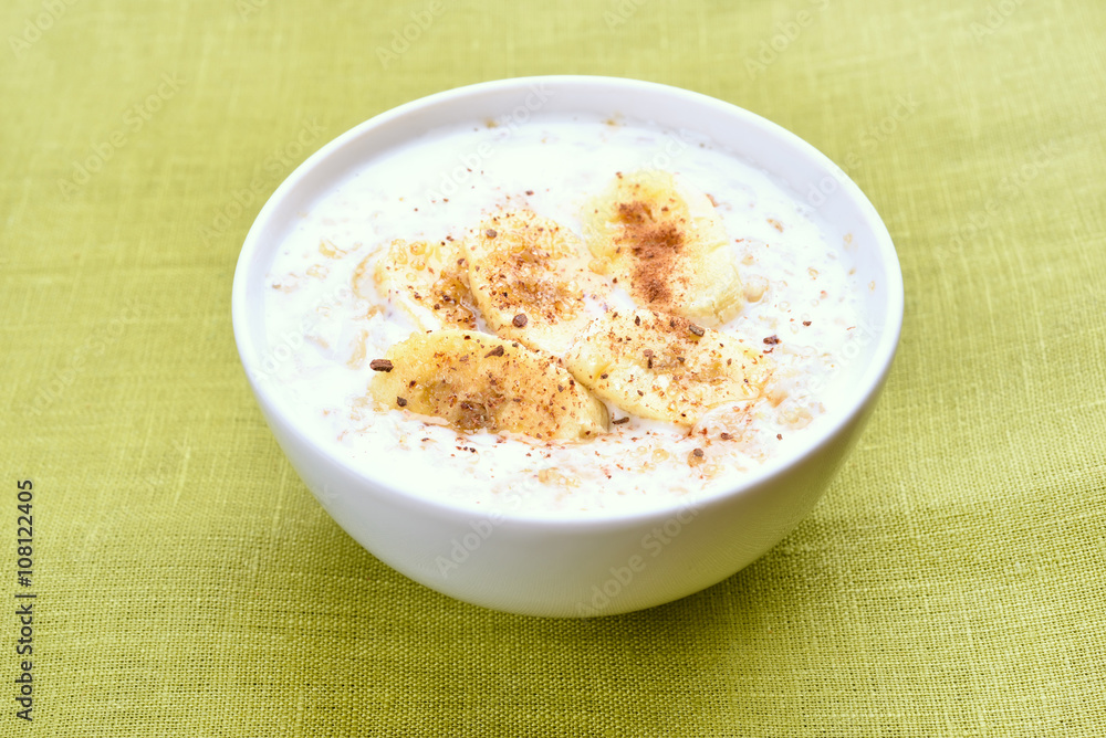 Banana oats porridge with sugar and cinnamon Banana oats porridge with sugar and cinnamon