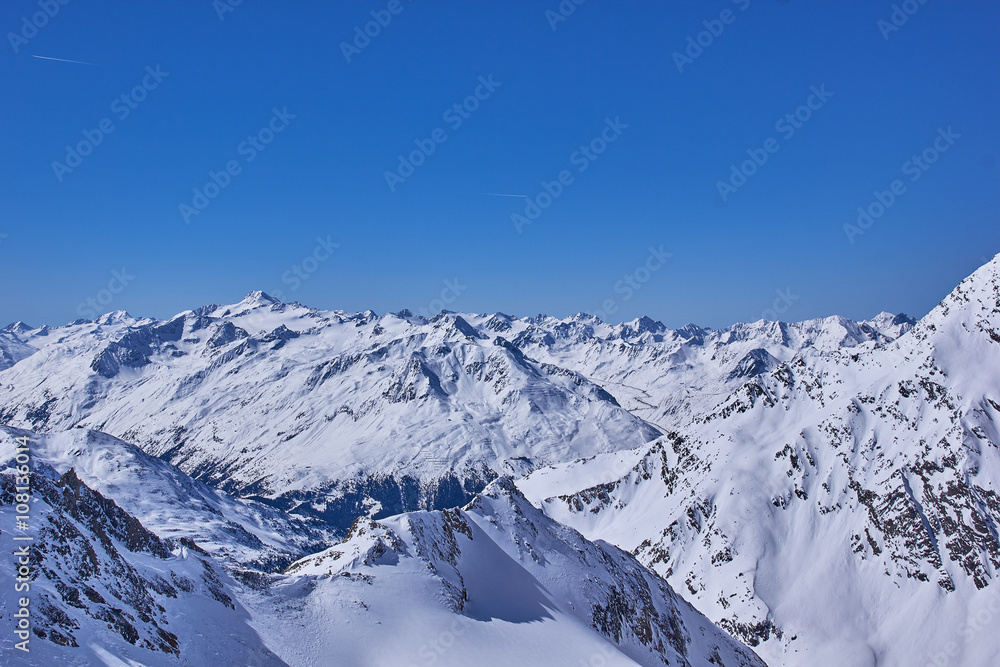 Fototapeta premium Wintersport auf dem stubaier Gletscher