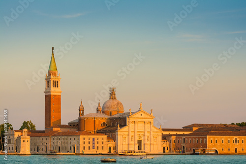 San Giorgio Maggiore in Venedig am Abend, Italien