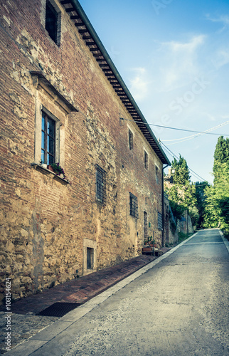 Fototapeta Naklejka Na Ścianę i Meble -  Montepulciano street, Italy