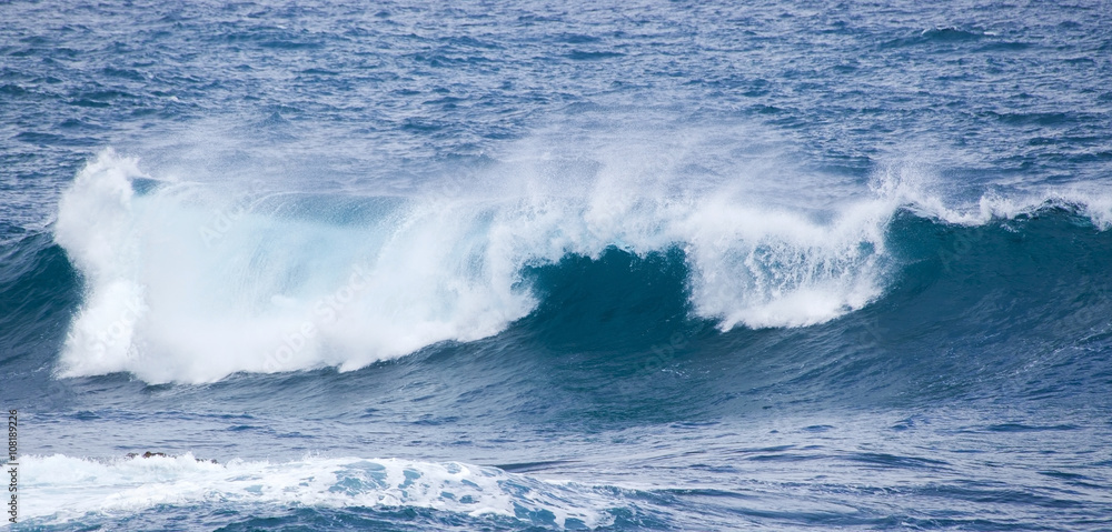 breaking ocean waves breaking ocean waves