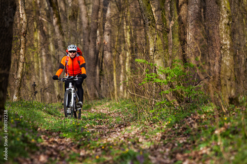 Mountain Bike cyclist riding single track