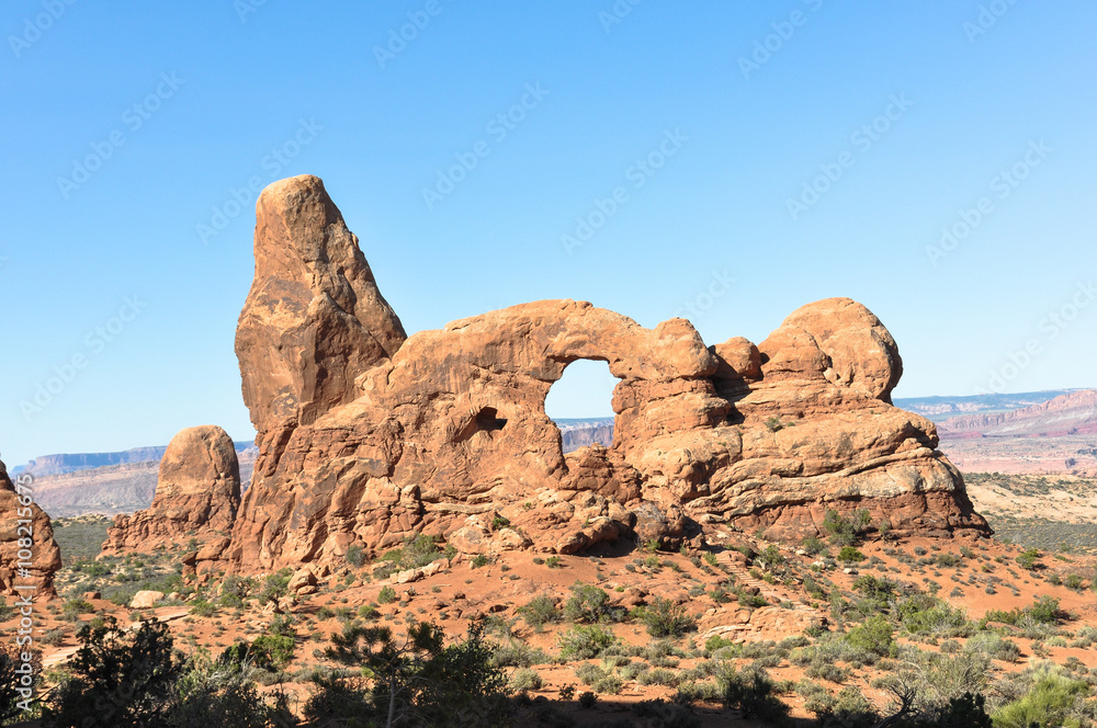 Fototapeta premium Natural arc in Arches National Park, Utah 